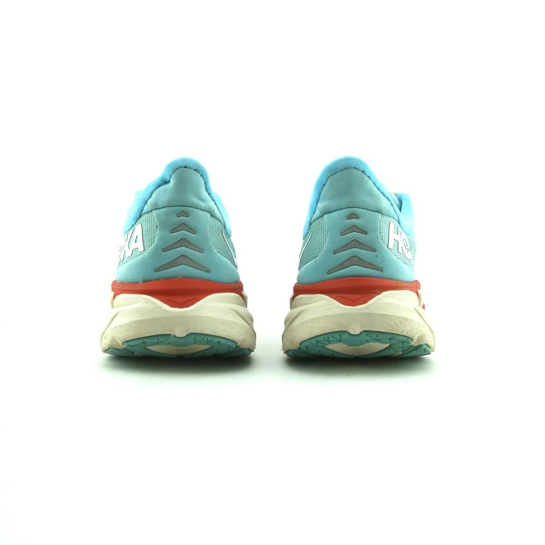 HOKA ONE ONE CLIFTON 8