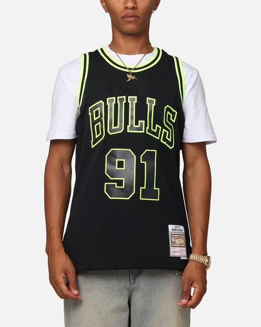 Mitchell & Ness Chicago Bulls Dennis Rodman 'Volt' 1995 Swing Jersey Black/Yellow