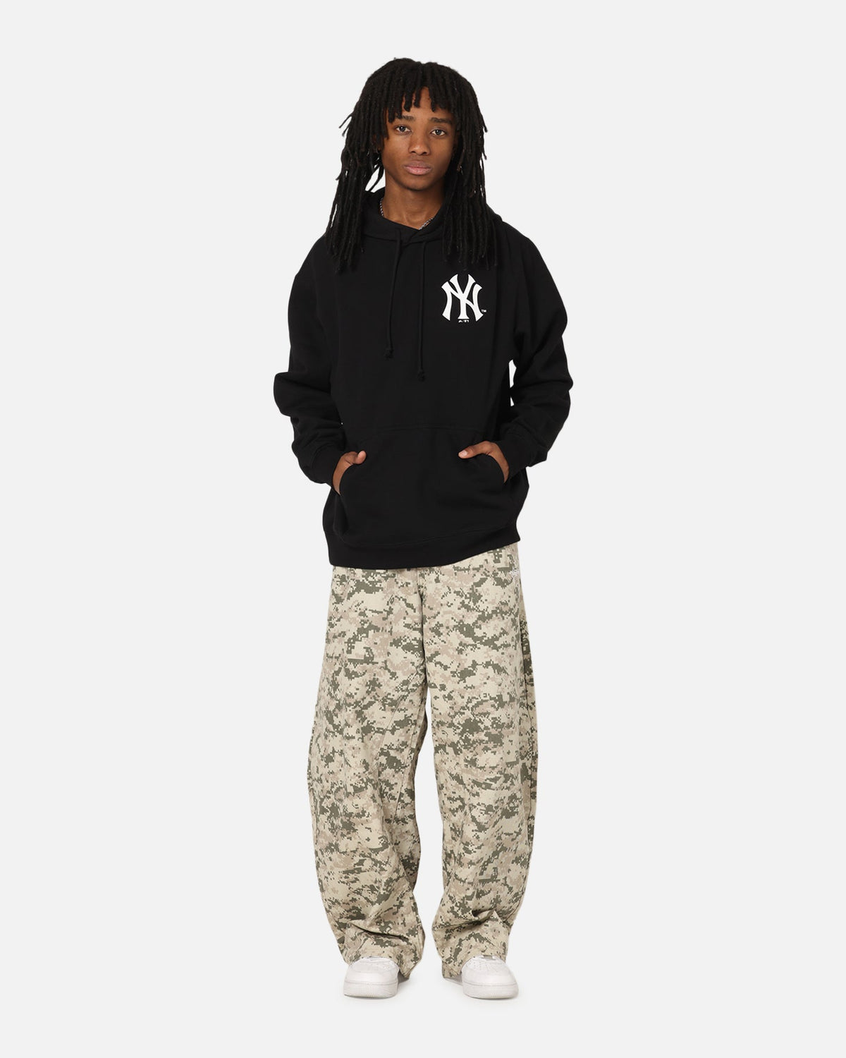 Majestic Athletic New York Yankees Champs Serial Mono Hoodie Black