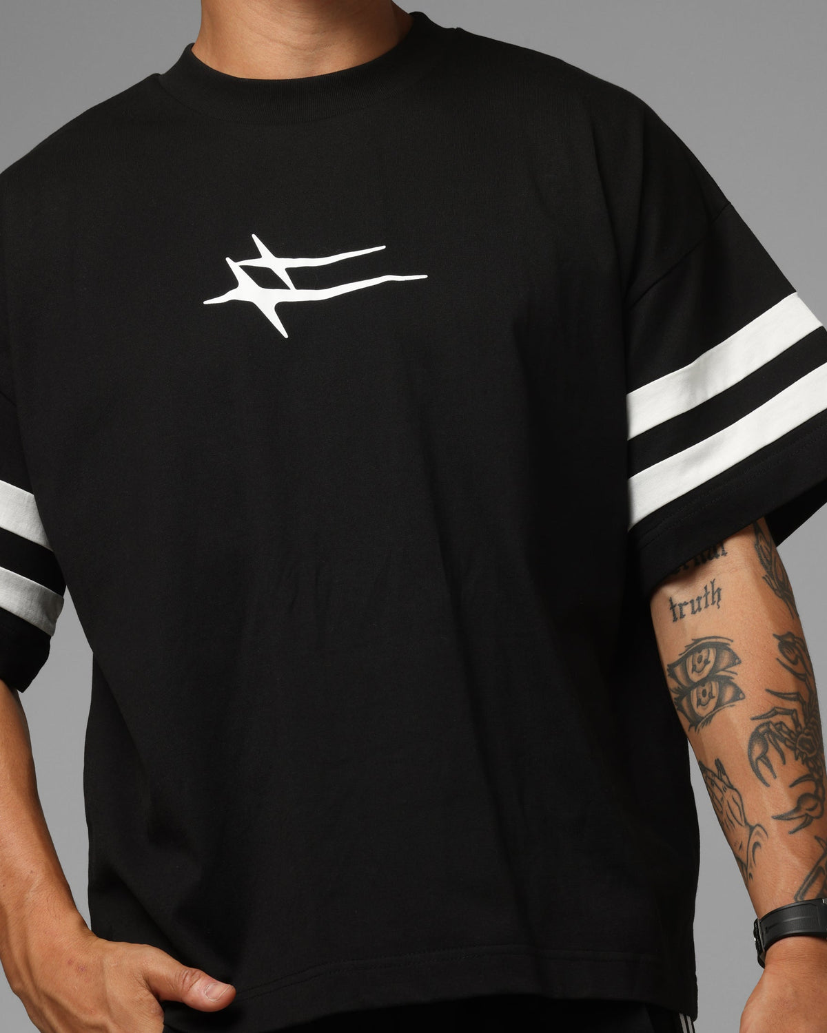 Loiter Hybrid Endzone T-Shirt Black