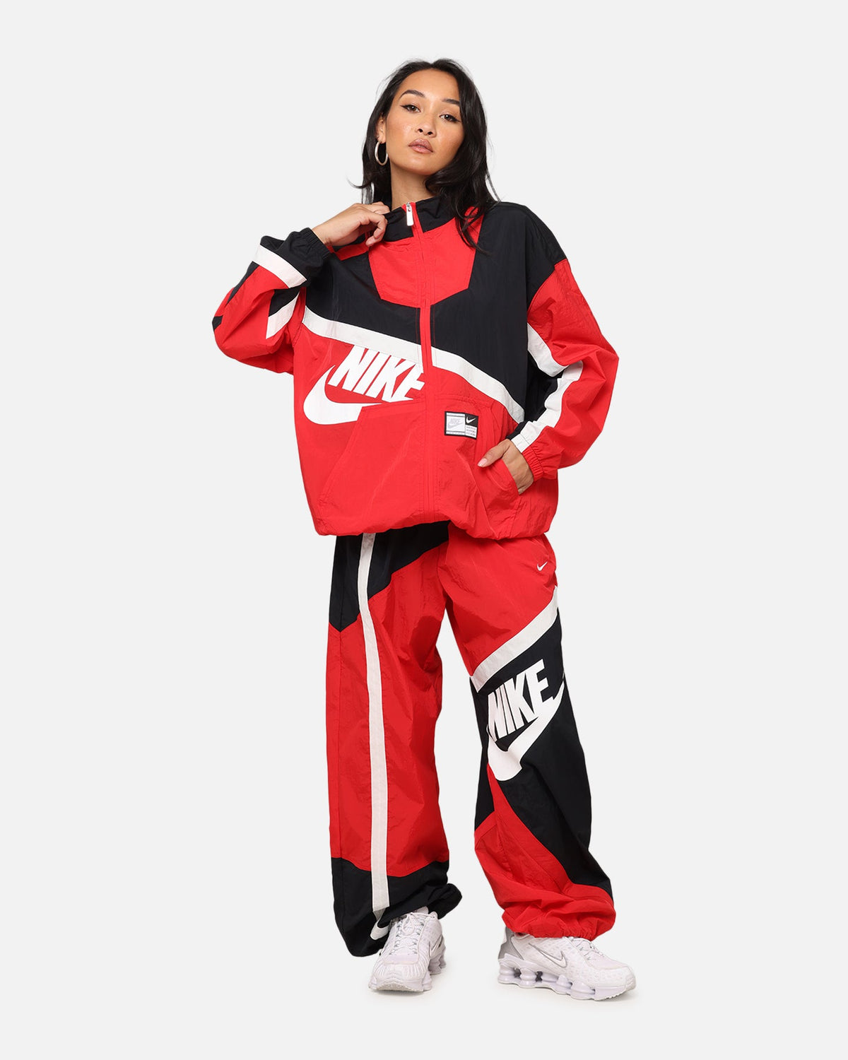 Nike Women's Sportswear Mid-Rise Street Woven Open-Hem Pants University Red/Black/Sail