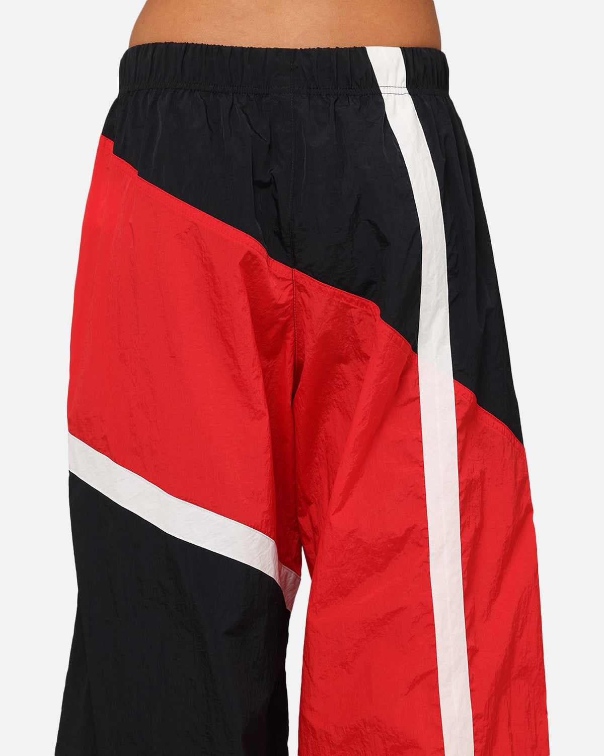Nike Women's Sportswear Mid-Rise Street Woven Open-Hem Pants University Red/Black/Sail