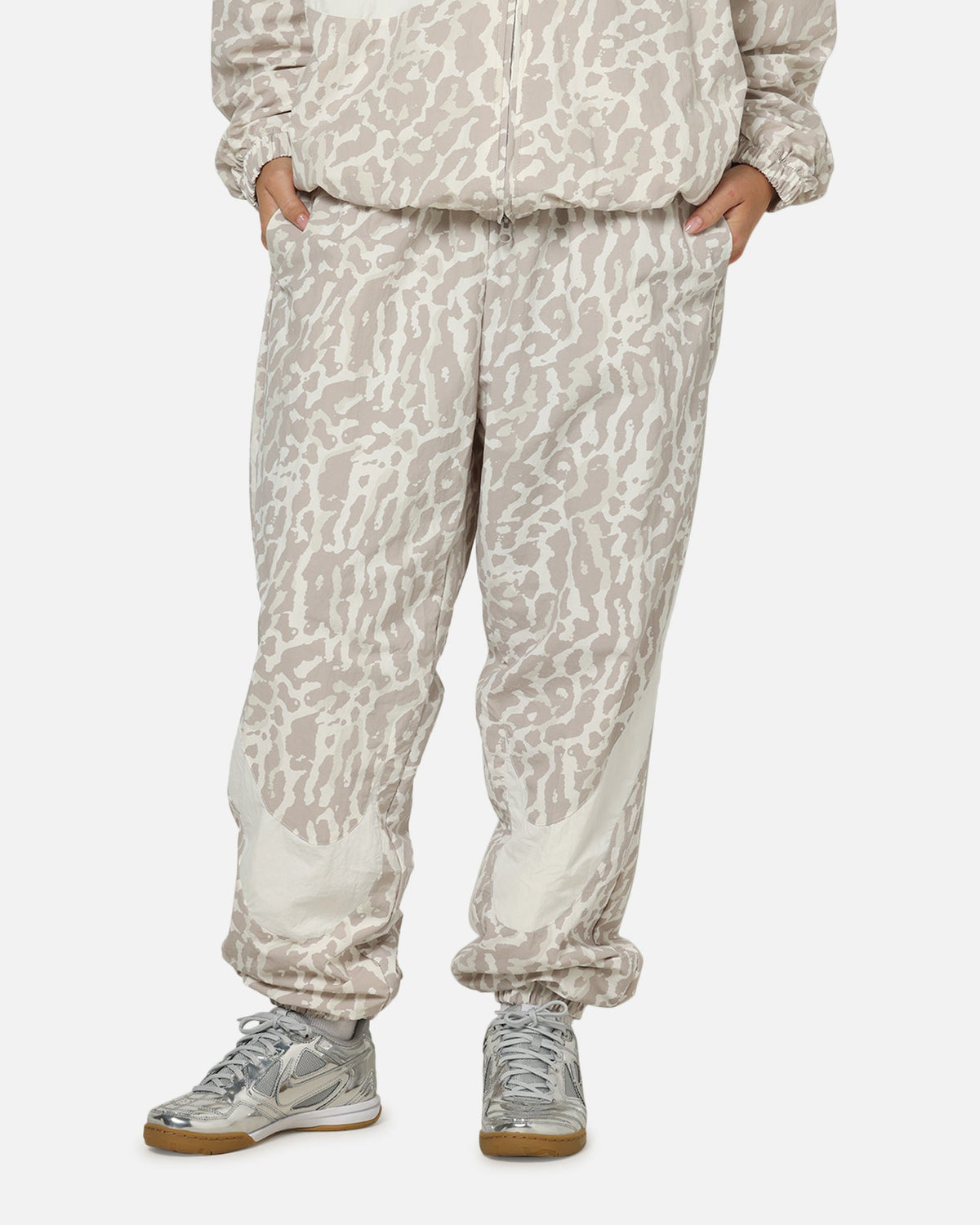Nike Women's Sportswear Woven Printed Pants Leopard/White