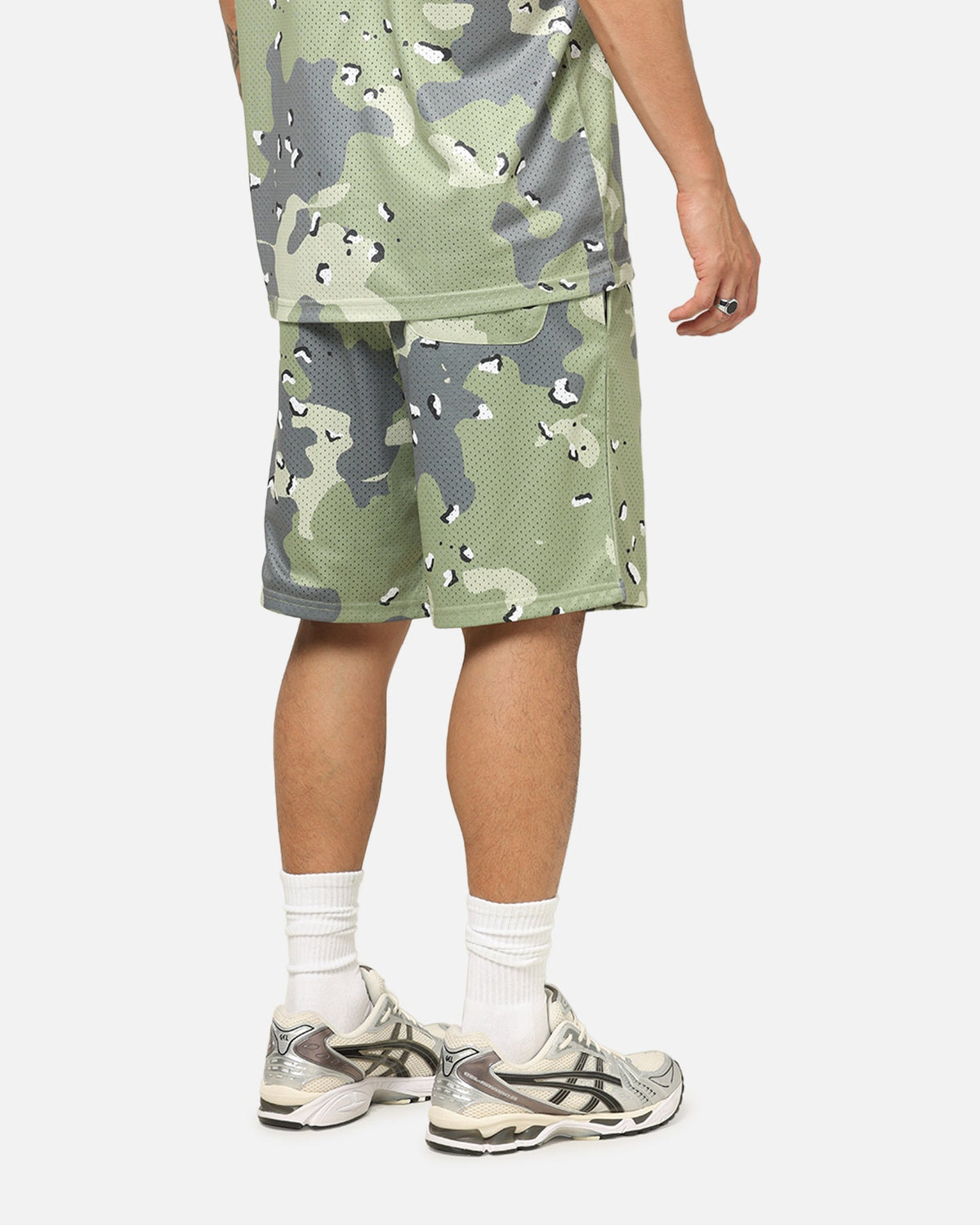 Carre Sideline Basketball Shorts Green Camo
