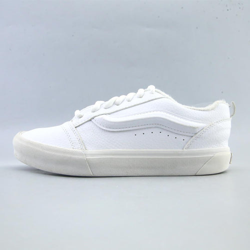 VANS KNU SKOOL