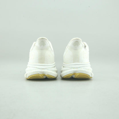 HOKA ONE ONE CLIFTON 9