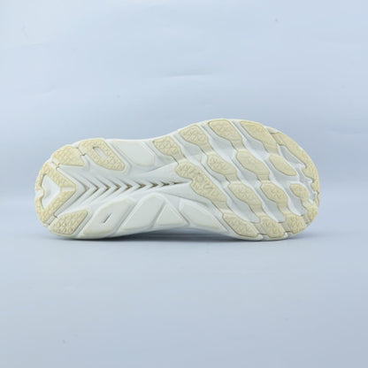 HOKA ONE ONE CLIFTON 8