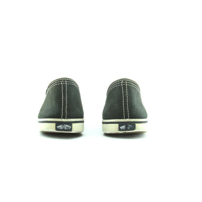 VANS AUTHENTIC