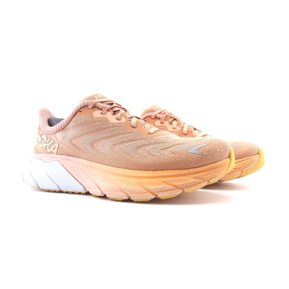 HOKA ONE ONE ARAHI 6