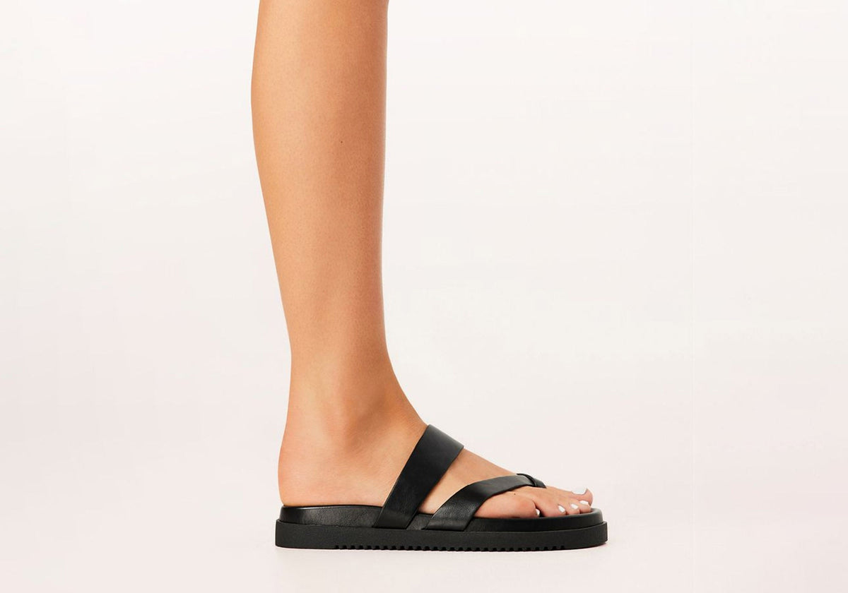 Billini Alena Womens Comfortable Thongs Sandals