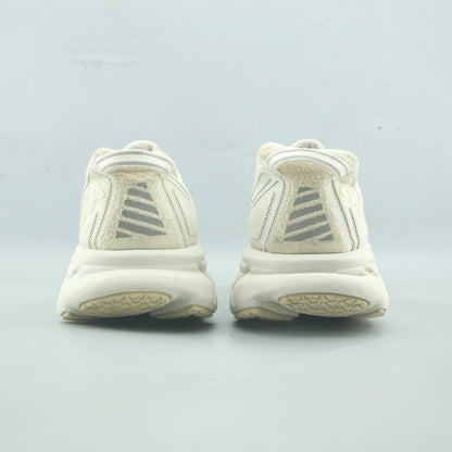 HOKA ONE ONE OV CLIFTON