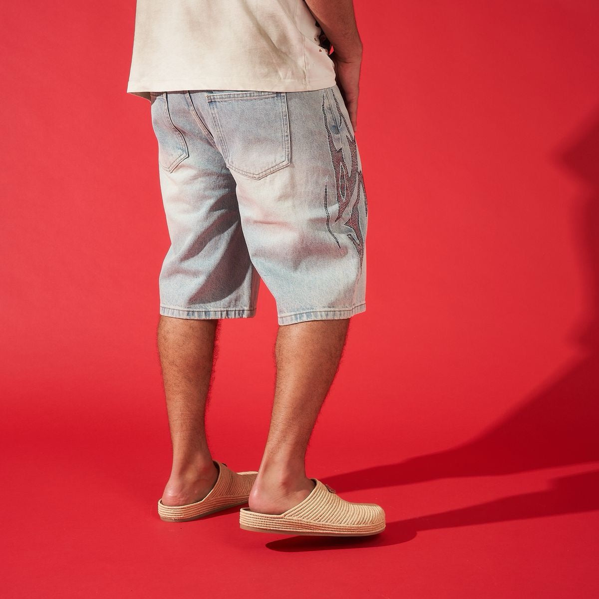 DUAA ''ACCOMPLISHED'' TRIBAL STONE DENIM SHORT