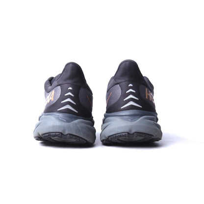 HOKA ONE ONE CLIFTON 8