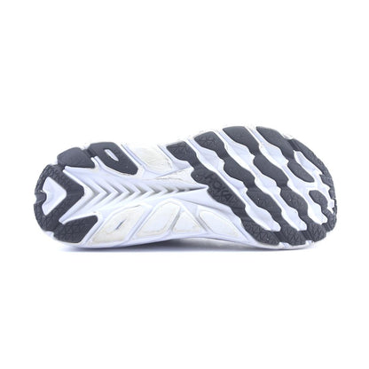 HOKA ONE ONE CLIFTON 8